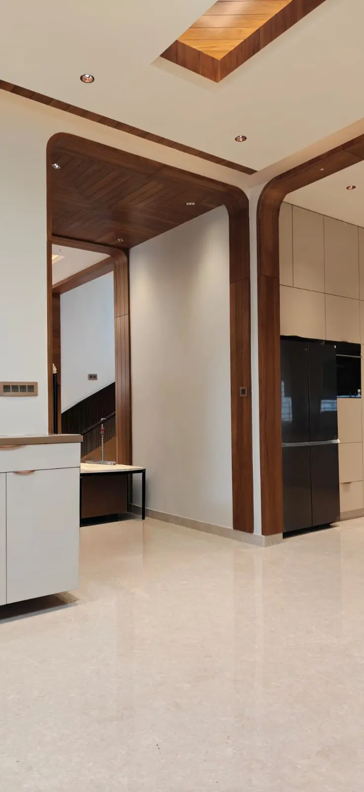 Complete interior view