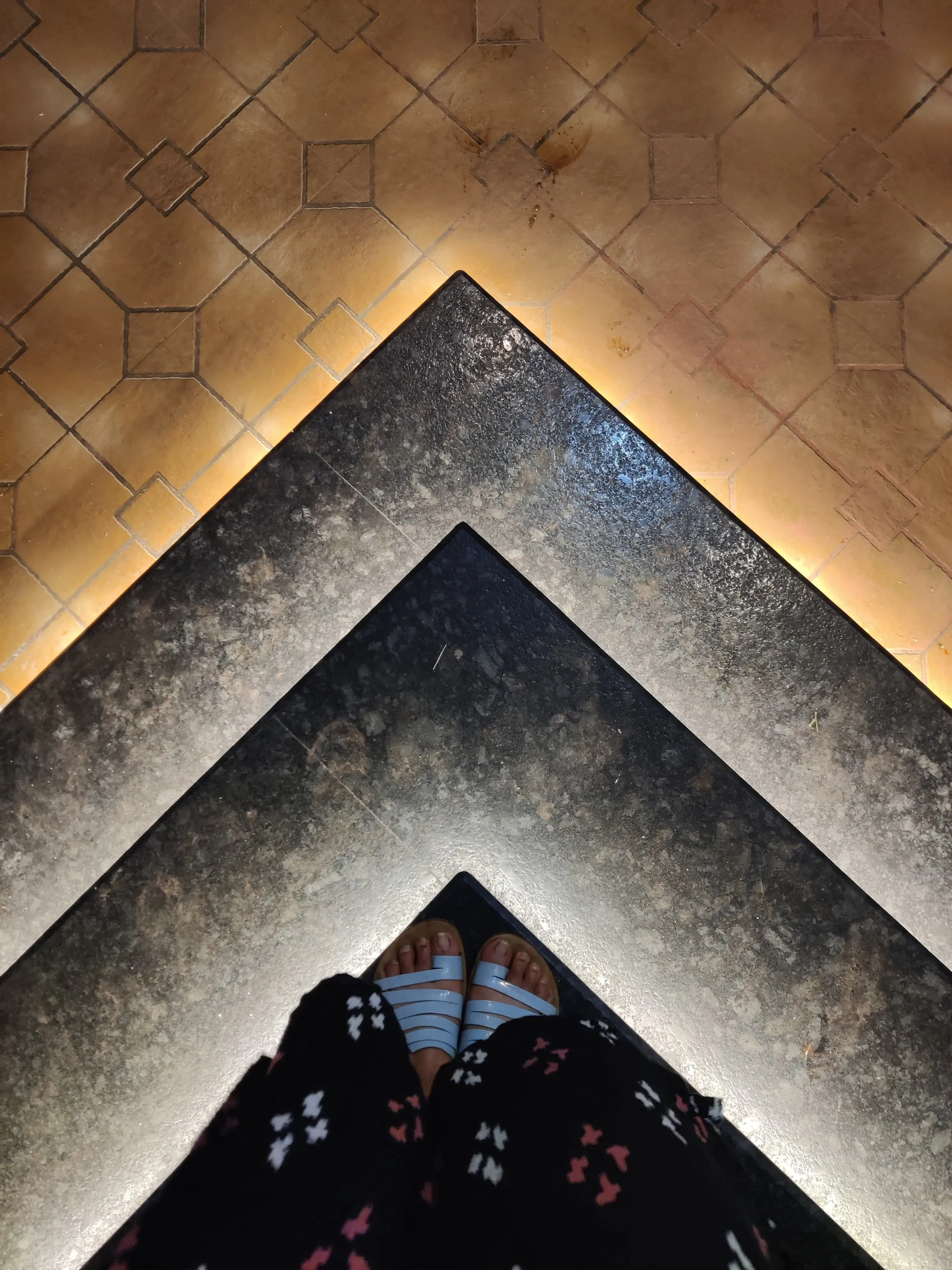 Complete interior view